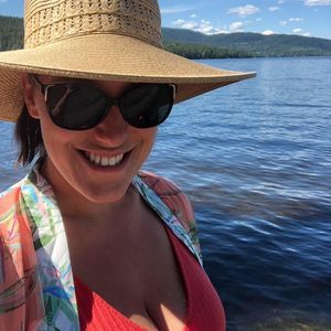 Meet your Posher, Stephanie